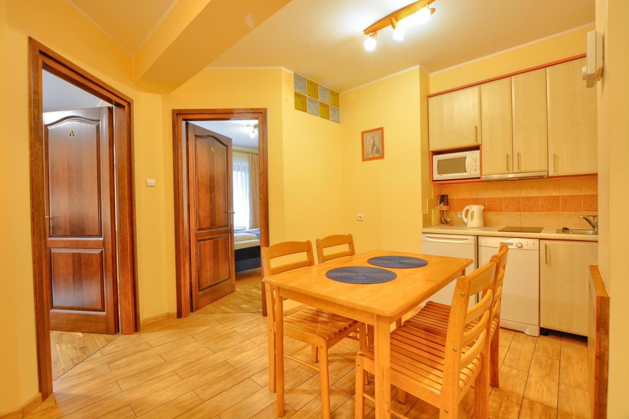 Apartamenty Na Pierwszym Pietrze Криница-Здруй Екстериор снимка